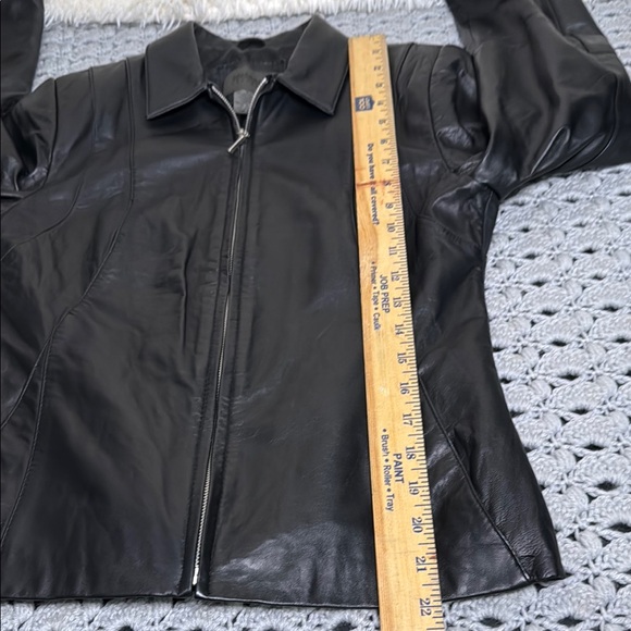 John Paul Richard Black Leather Jacket Fitted Zip-Up Design - Picture 4 of 5